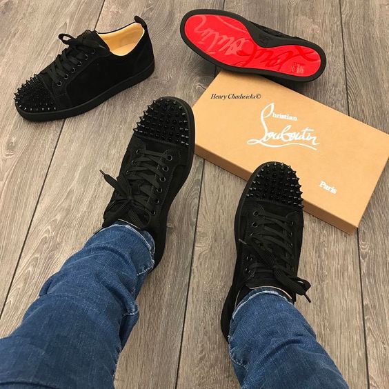 Christian Louboutin Louis Junior Spikes Veau Velours Sneaker Black